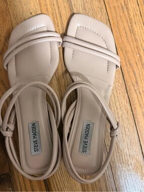 Steve Madden sandals